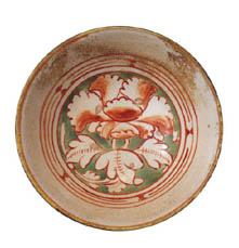白地紅緑彩　牡丹文椀