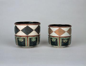 【重要文化財】 色絵金銀菱文茶碗