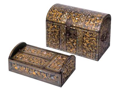 花樹蒔絵螺鈿洋櫃