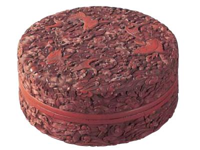 彫漆桃花流水文盒