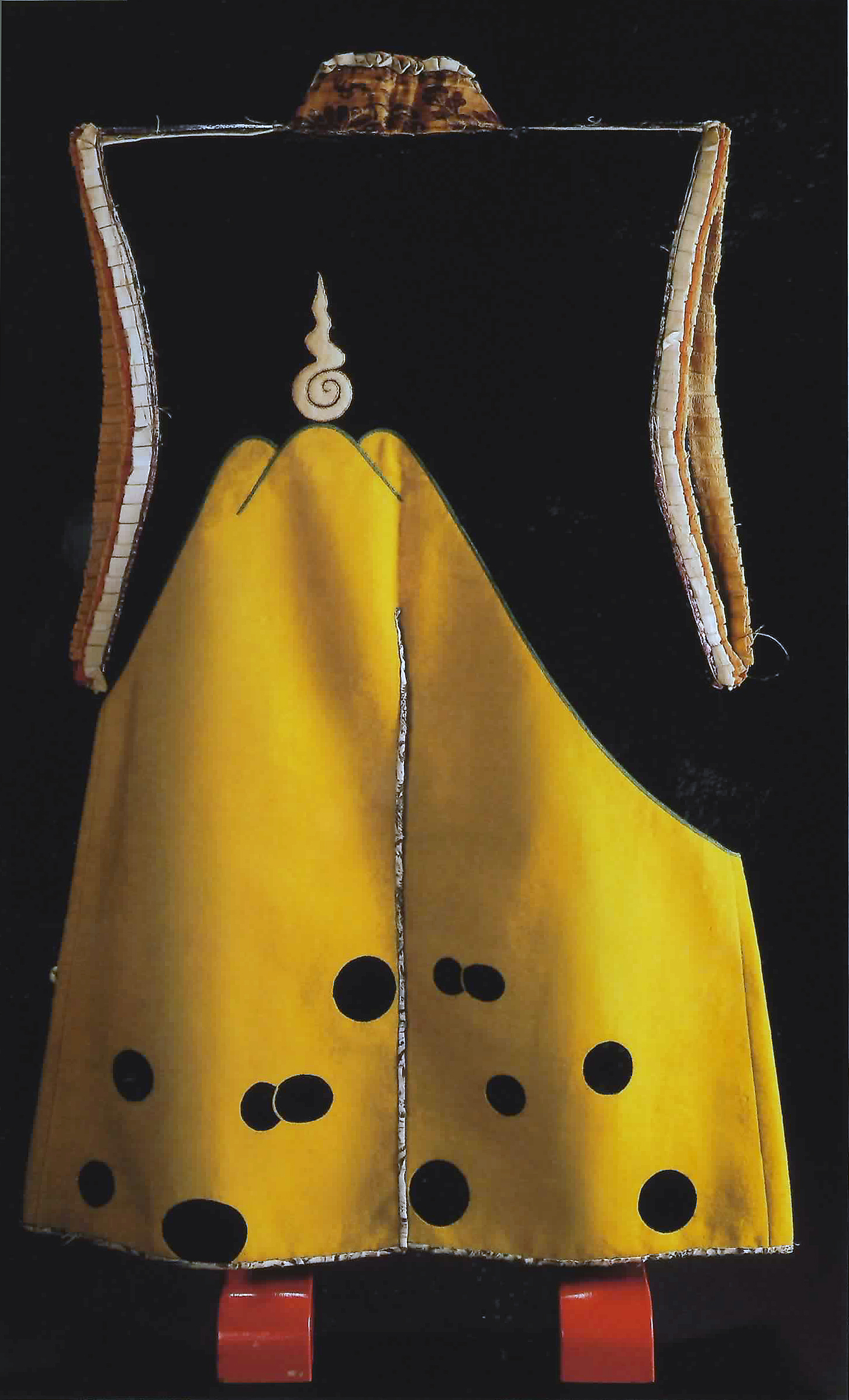 富士御神火文黒黄羅紗陣羽織　　