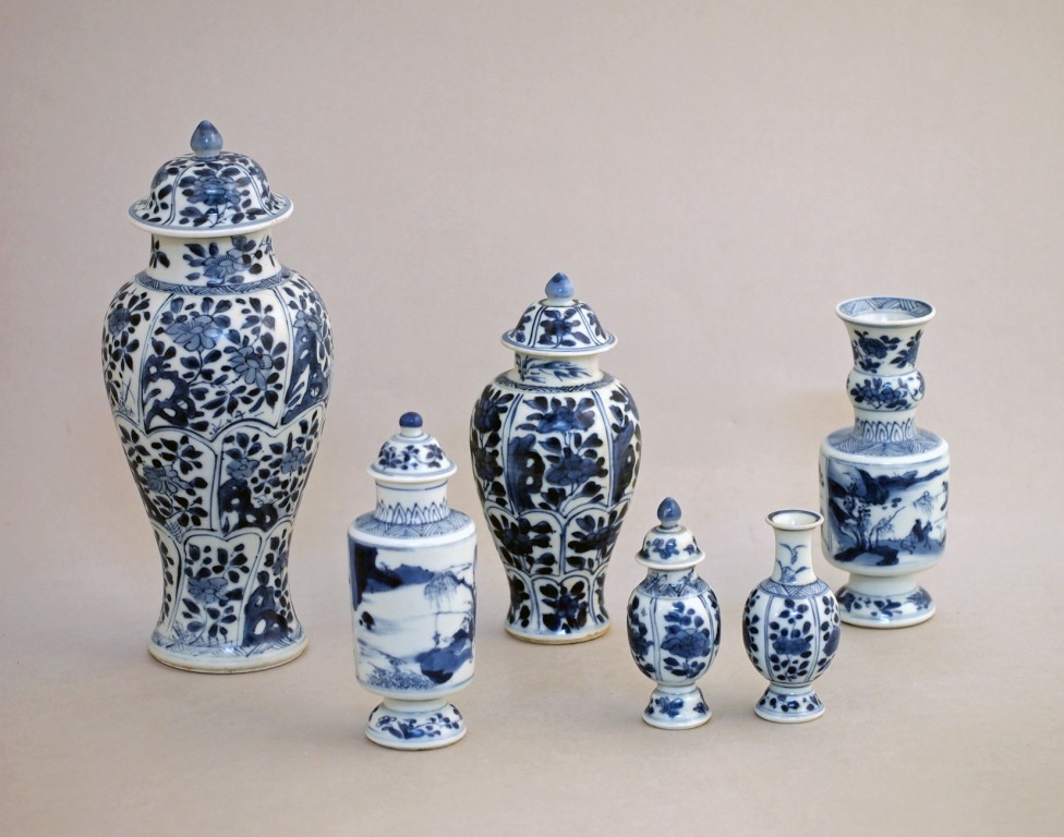 青花有蓋瓶ほか　コンダオ沈没船引揚品