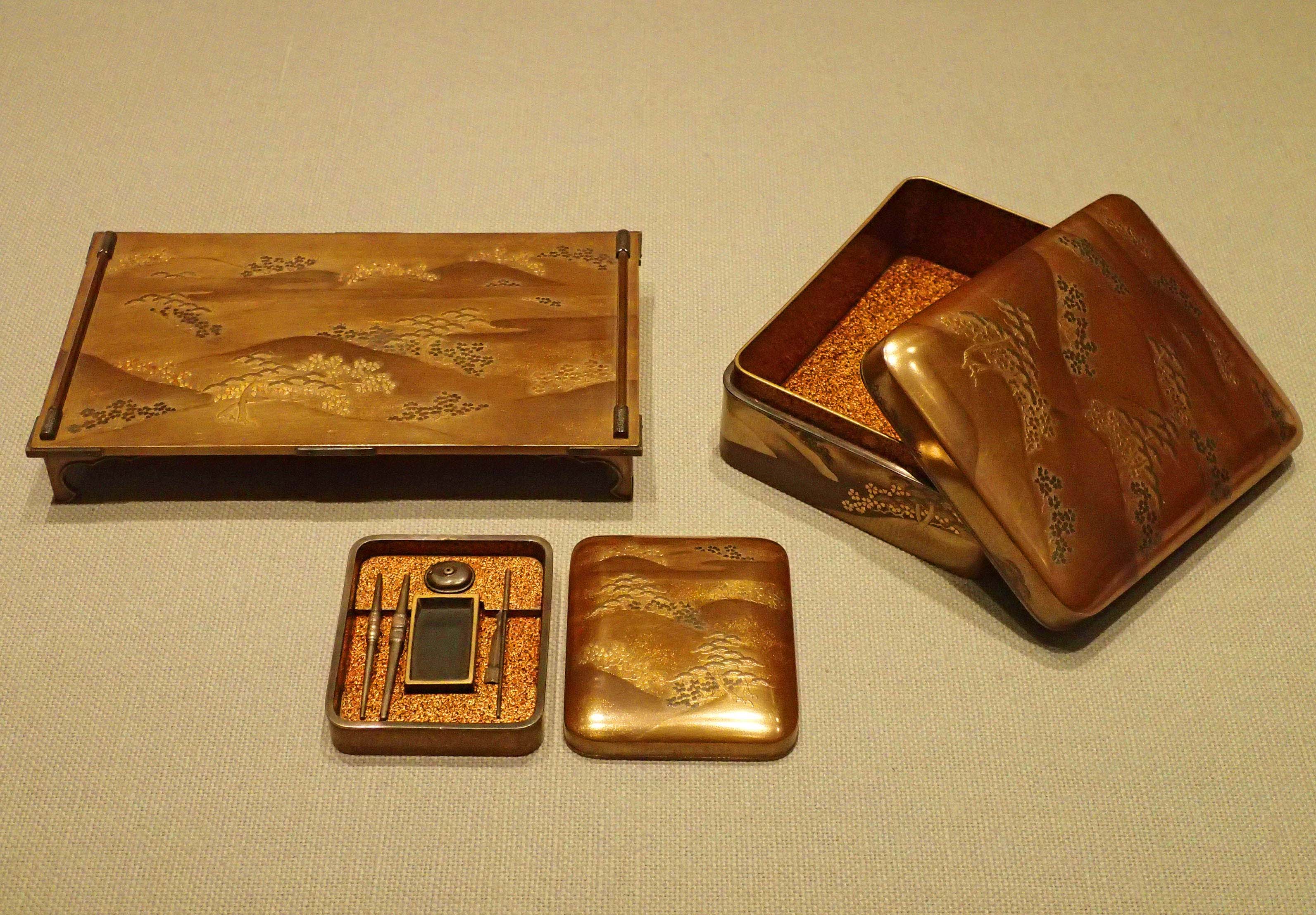 吉野山蒔絵雛道具