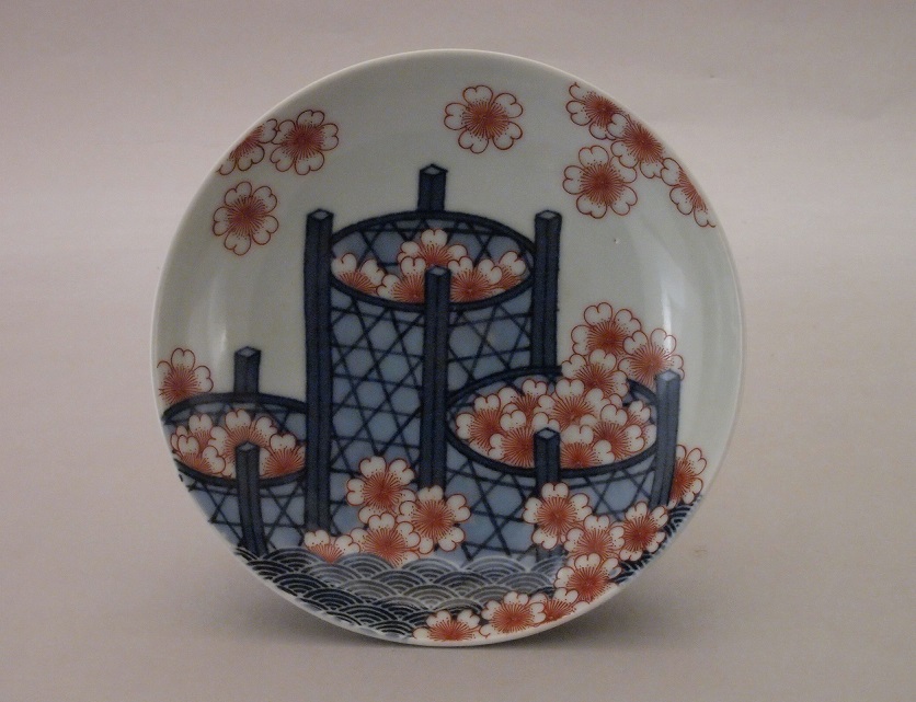 《色絵　桜花籠文皿》　鍋島焼