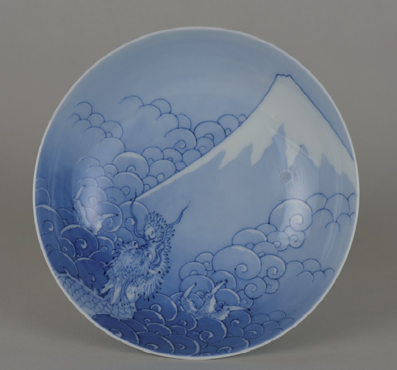 《染付 富嶽雲龍図皿》